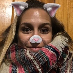 Meet your Posher, Ashley